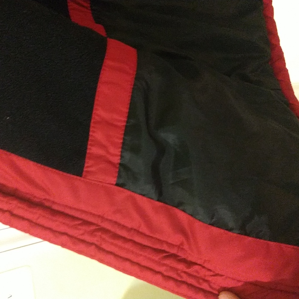 Red winter coat - Picture 4 of 4